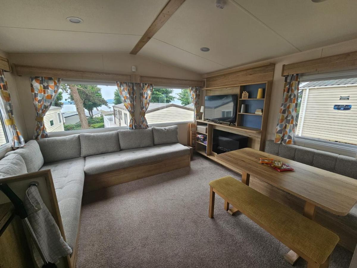 46 Pine Ridge Hotel Poole Bagian luar foto